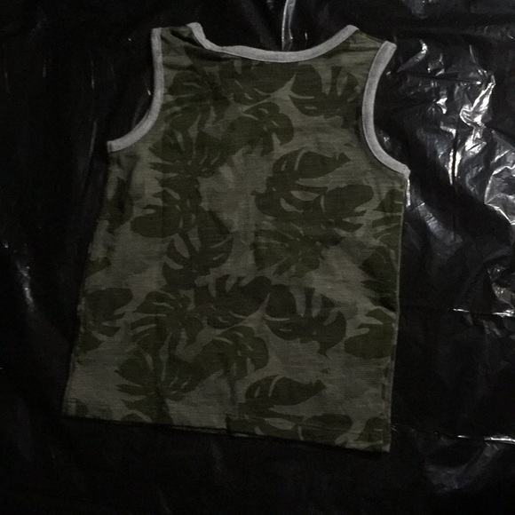 Patterned Tanktop - Picture 2 of 2